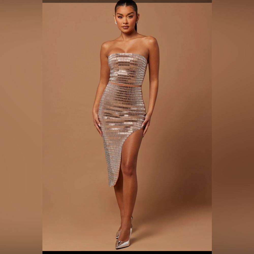 Fashion Nova Kelly Embellished Midi Dress - Nude/Combo Size Small